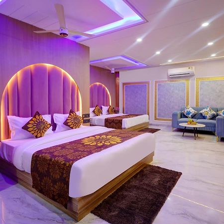 Hotel Armani Suites By Smart Group ニューデリー エクステリア 写真