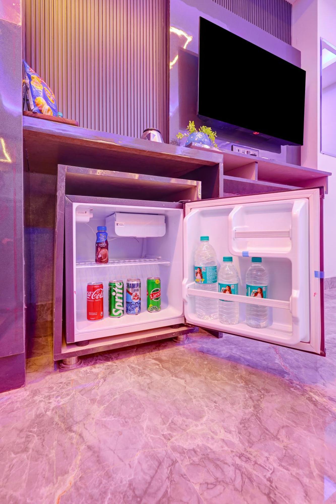Hotel Armani Suites By Smart Group ニューデリー エクステリア 写真